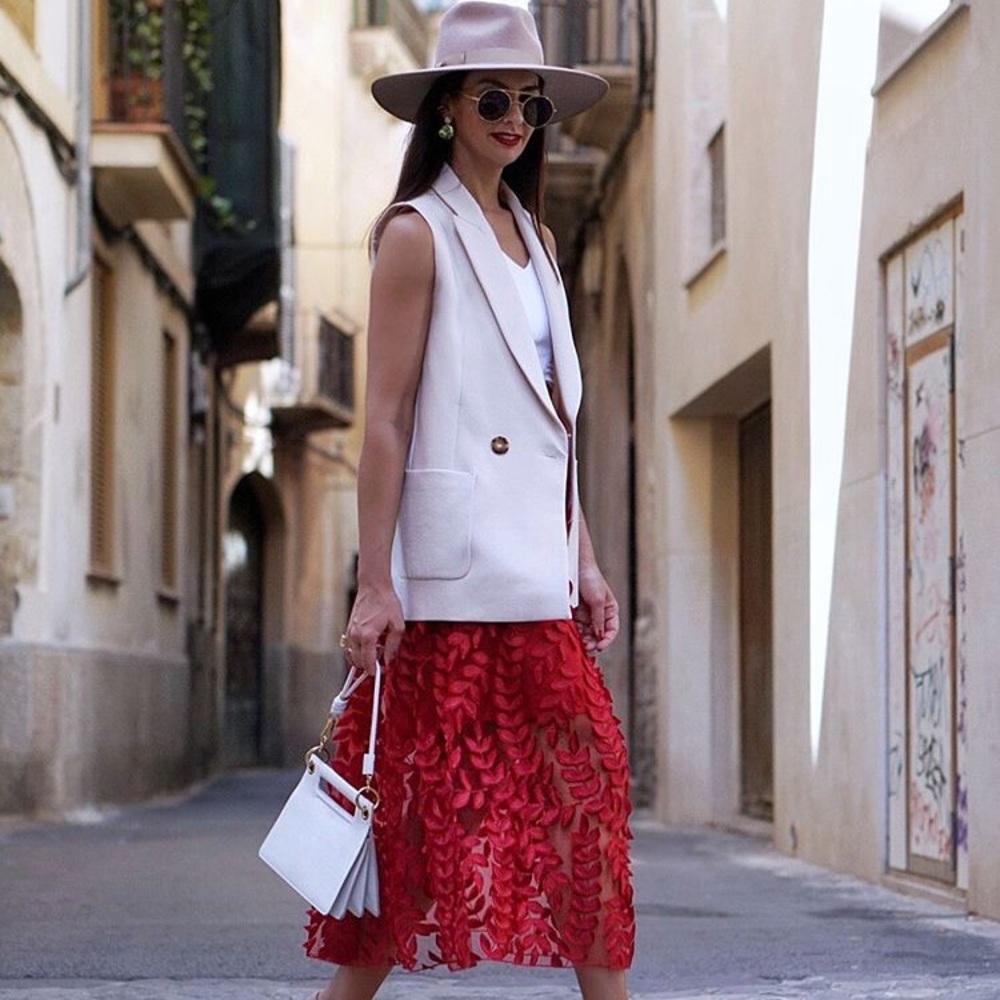 H&M red floral midi skirt